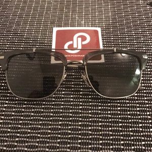 🕶 Burberry Metal Frame Sunglasses 🕶